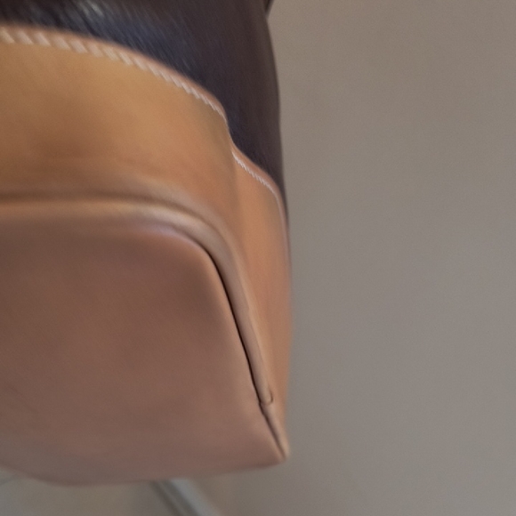 Ghurka Maroon Leather Bucket Bag - Picture 5 of 15